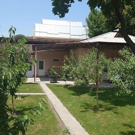 Megi Pansiyon Fergana Dış mekan fotoğraf
